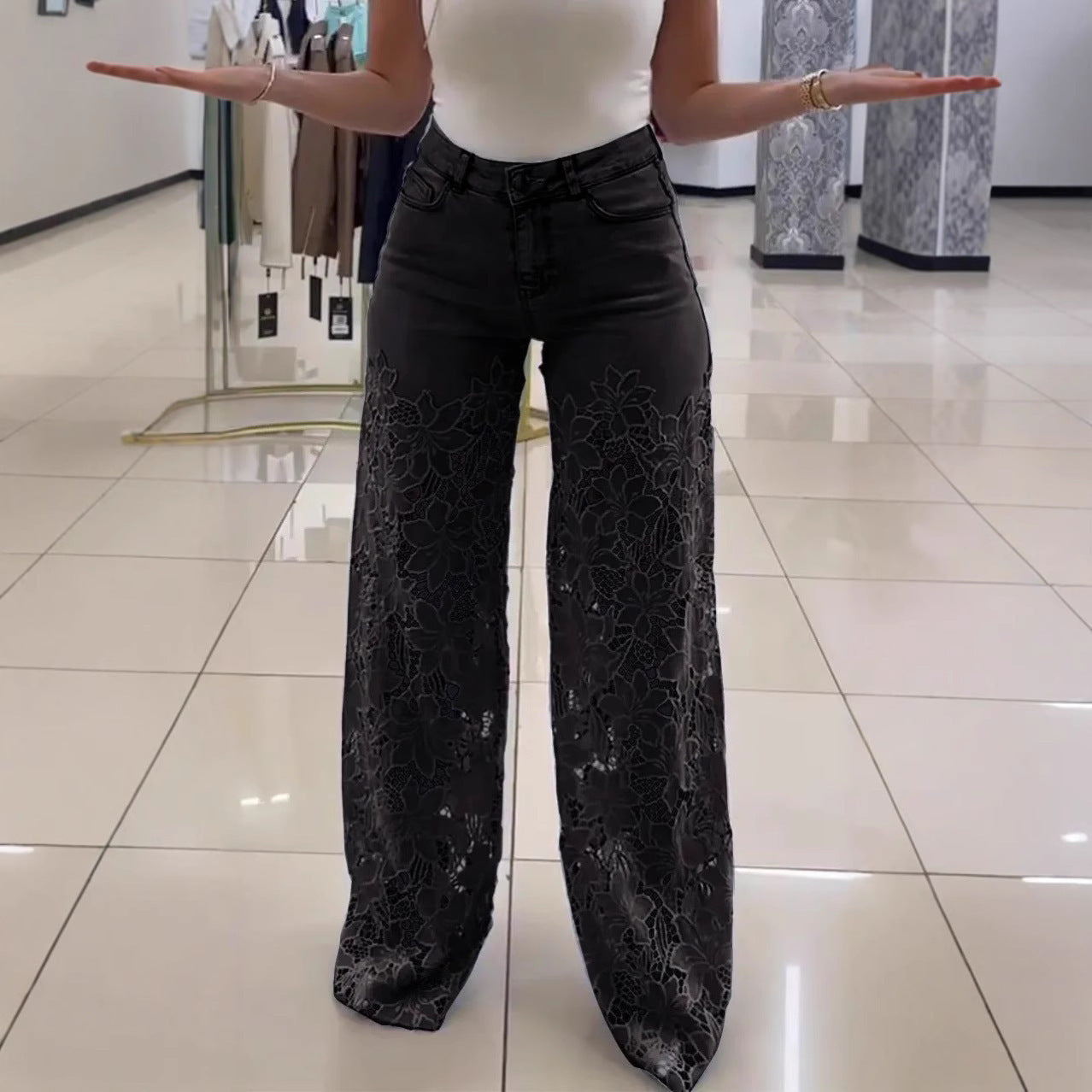 "Pantalon Jean Taille Haute à Fleurs en Dentelle - Mode Femme