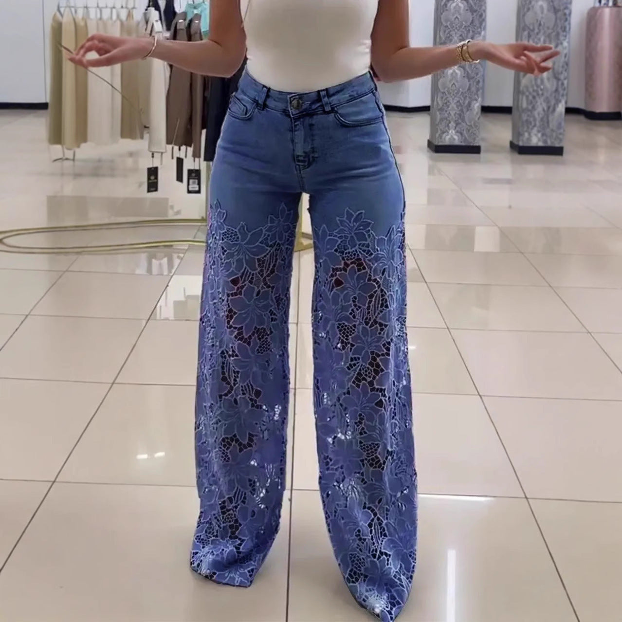 "Pantalon Jean Taille Haute à Fleurs en Dentelle - Mode Femme