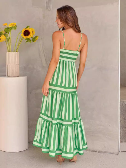 Robe Longue d'Été à Bretelles – Rayée, Élégante et Décontractée
