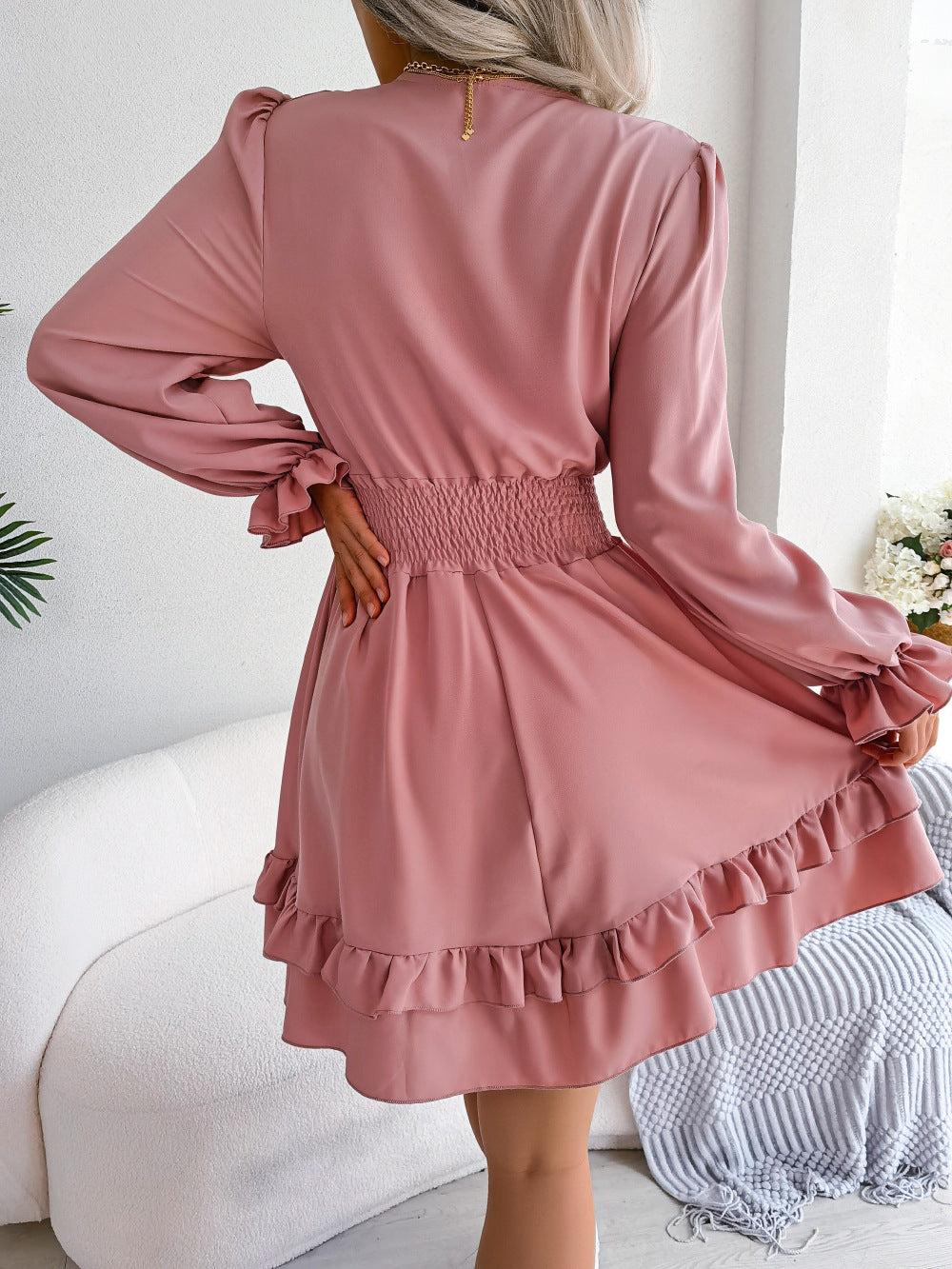 Élégance d’été – robe légère à manches longues